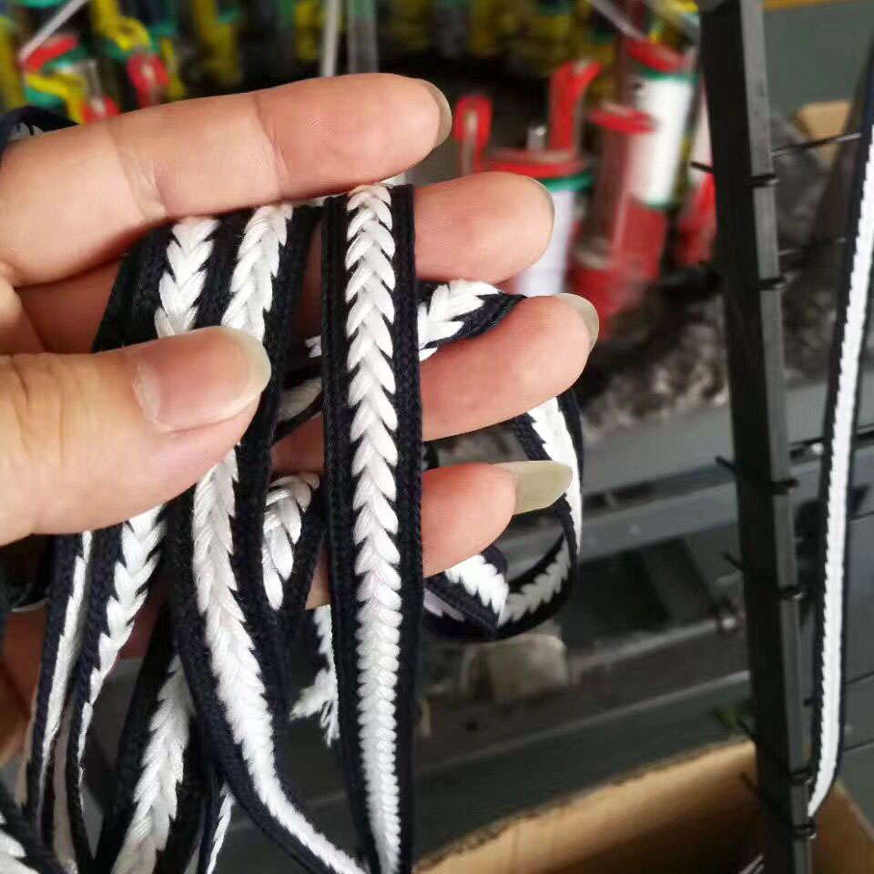 पॉलिएस्टर स्ट्रैंड लट वाली रस्सियाँ